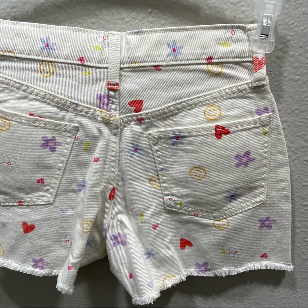 Old Navy White Shorts Flower-Smile Face Print High Rise Adjustable Waist Size 12 - Picture 9 of 16